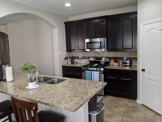 Photo - 114 N Heritage Mill Cir