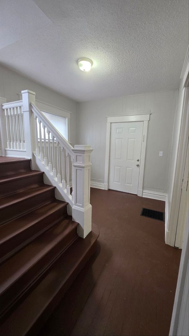 Photo - 2508 Mersington Ave