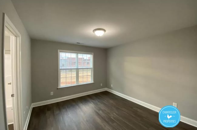 8 N Sterling St
