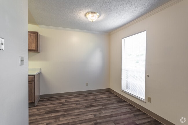 2BR,1BA,-757SF
