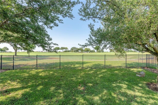 Photo - 1601 Greenside Dr House