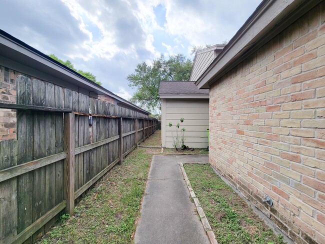 Photo - 2710 Quail Creek Dr