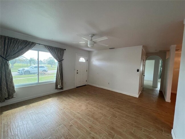 Photo - 5383 Trekell St