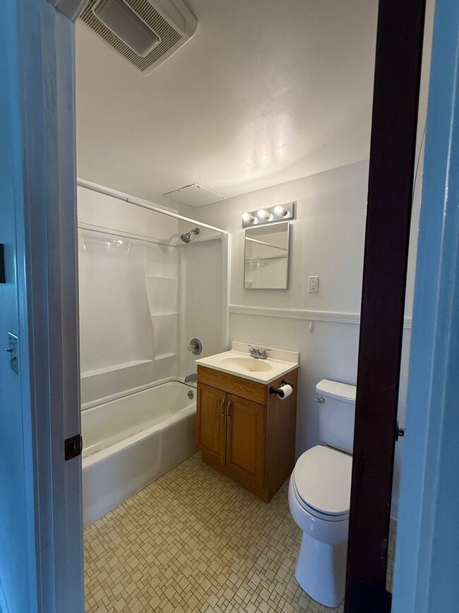 Photo - 1 bedroom 1 bathroom apartment Unit 2