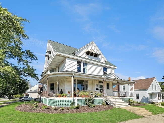 Building Photo - 603 Franklin Ave Unit 2