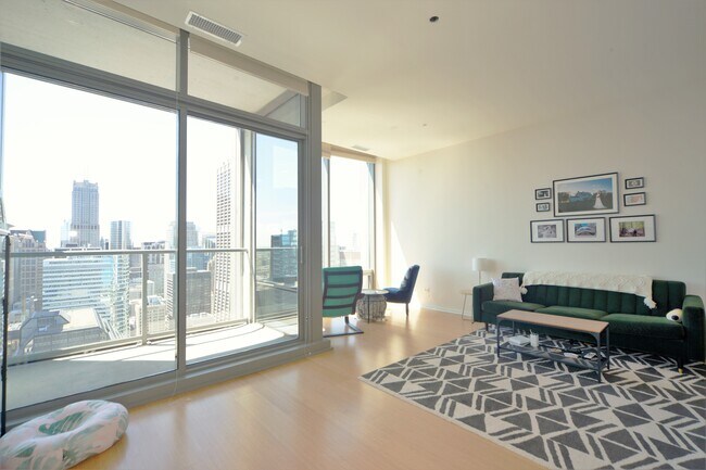 65 E Monroe St Unit 1118A