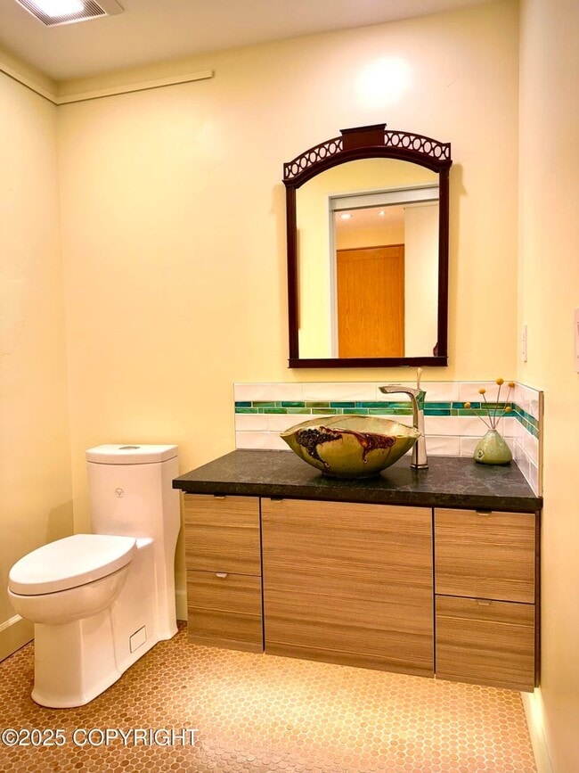 Photo - 333 M St