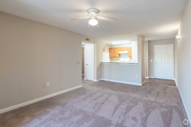 2BR,1.5BA -901SF