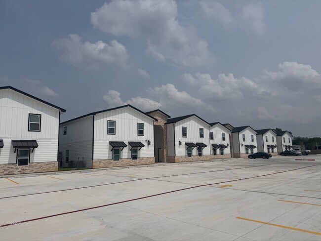 Photo - 800 Ragland Street