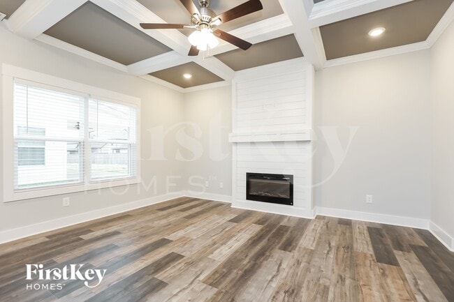 Photo - 1413 Kingbird Dr