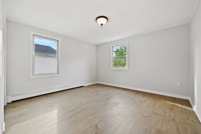 Photo - 114 Washington St