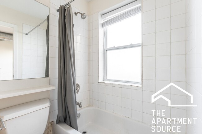 Photo - 2520 W Leland Ave Unit 2520 West Leland Ave