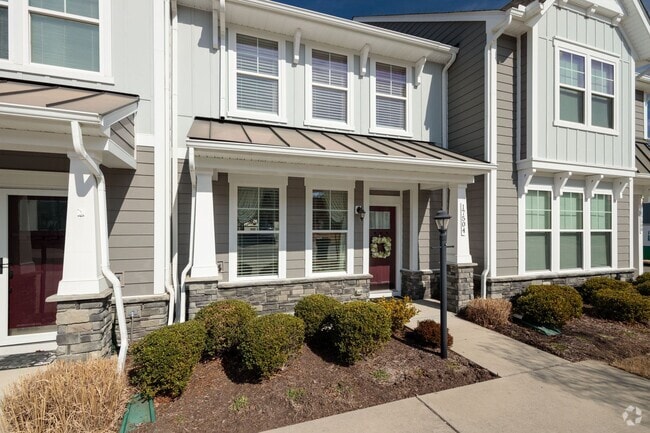 Building Photo - 2 Bedroom Townhome in Beautiful Magnolia G...