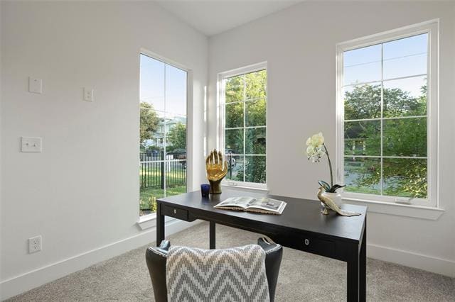 Photo - 933 W Eighth St