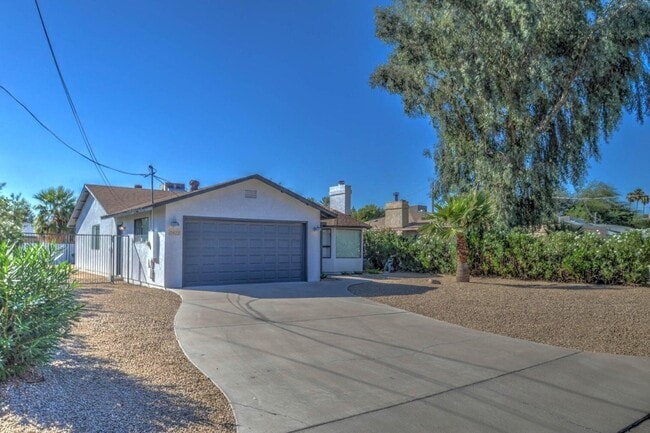 Photo - 3022 N 34th Pl