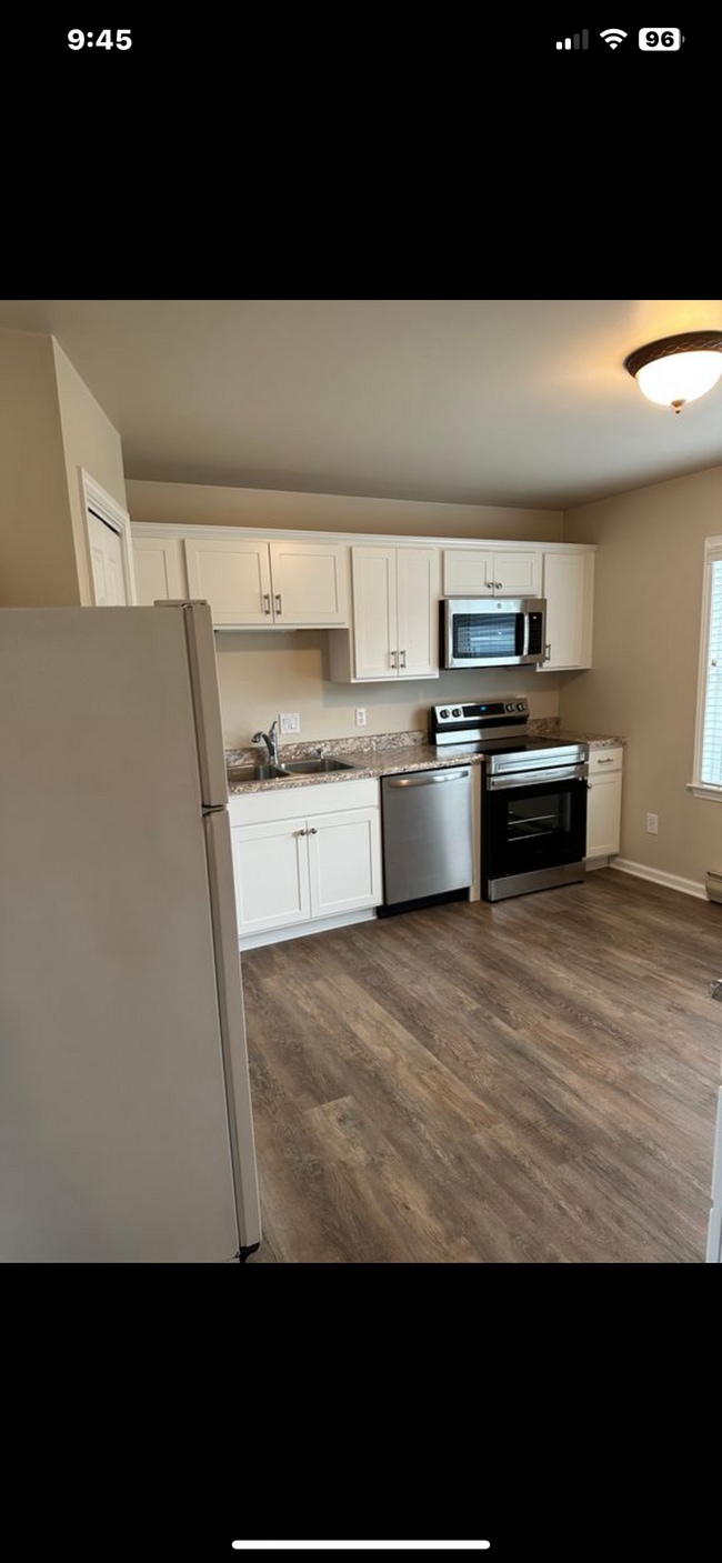 Photo - 112 W Monroe St Unidad 112 and 114