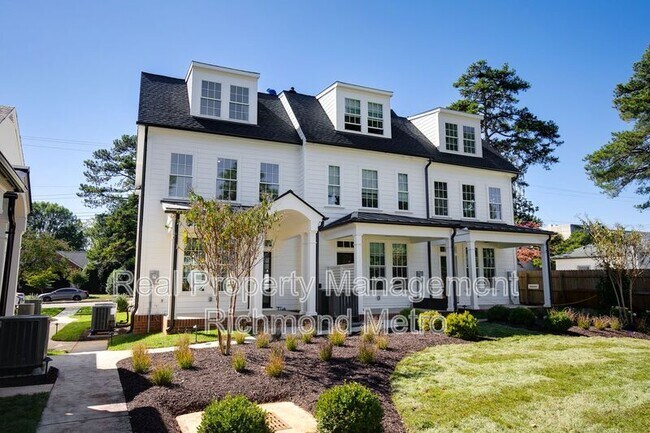 Photo - 906 Charles St