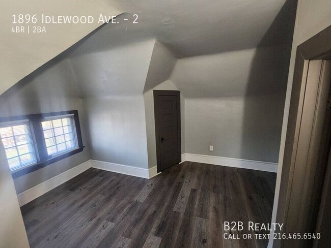 Photo - 1896 Idlewood Ave Unidad 2