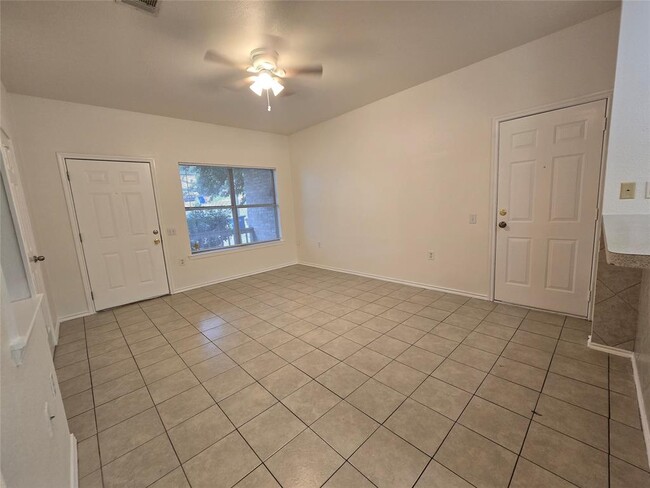 Photo - 5404 Garden View Cove