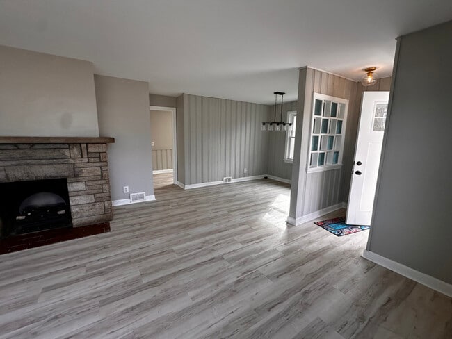 Photo - 7719 Crestline Rd