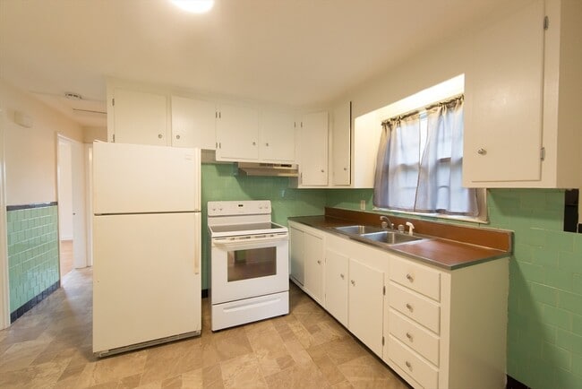 Photo - 75 Osceola Ave