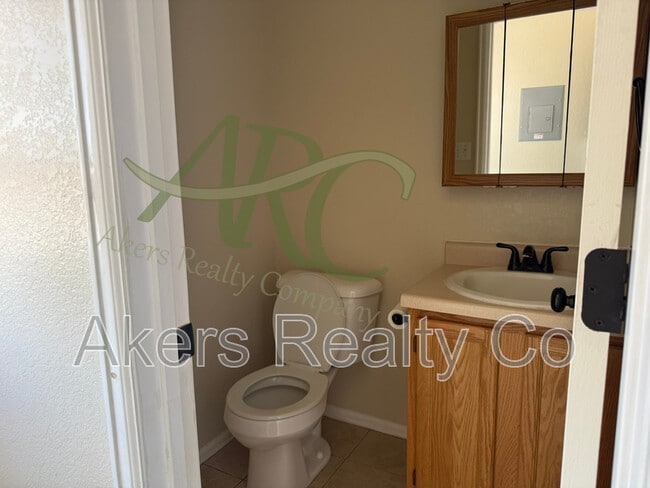 Photo - 182 E Spaulding Ave