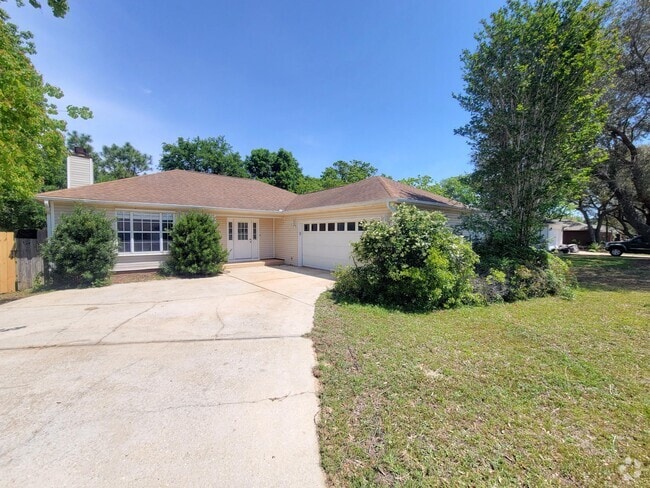 Building Photo - 7400 Frankfort St Rental
