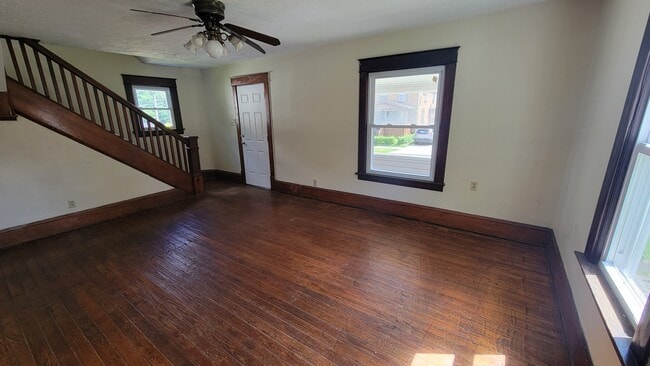 Photo - 1133 5th Ave
