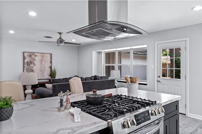 Photo - 1747 Maux Dr