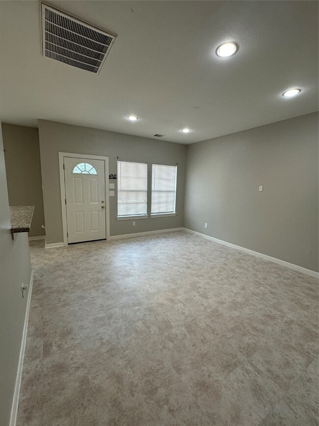 Photo - 9610 Buffum St