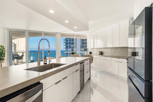 Photo - 16485 Collins Ave Unit 2438