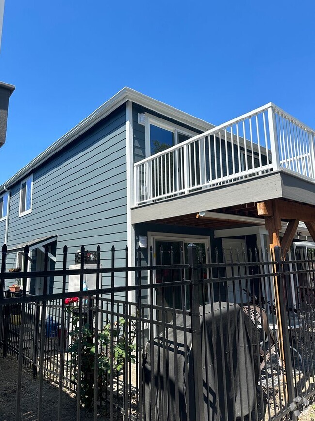 Building Photo - Brand new remodel - top floor 2 bedroom wi... Unit 3 - 517 #3 Rental