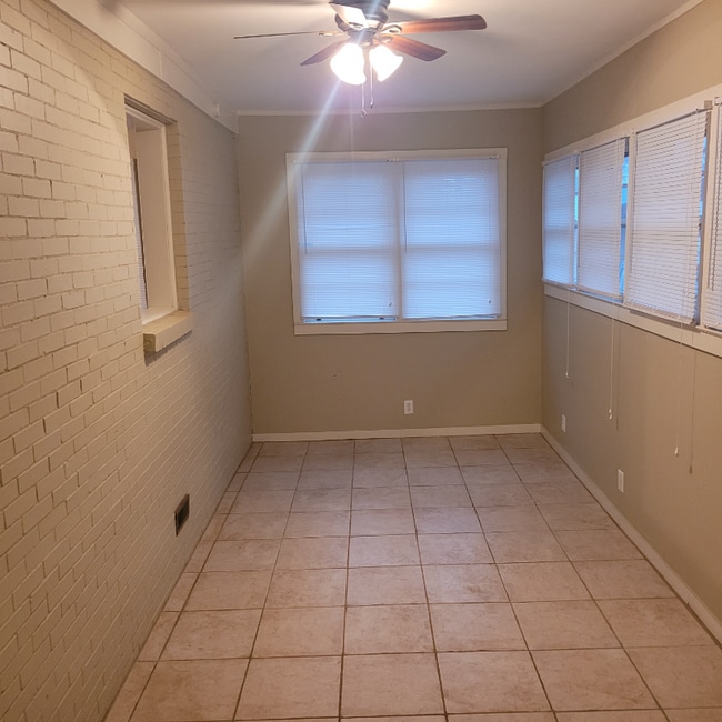 Photo - 3152 Corley St NW