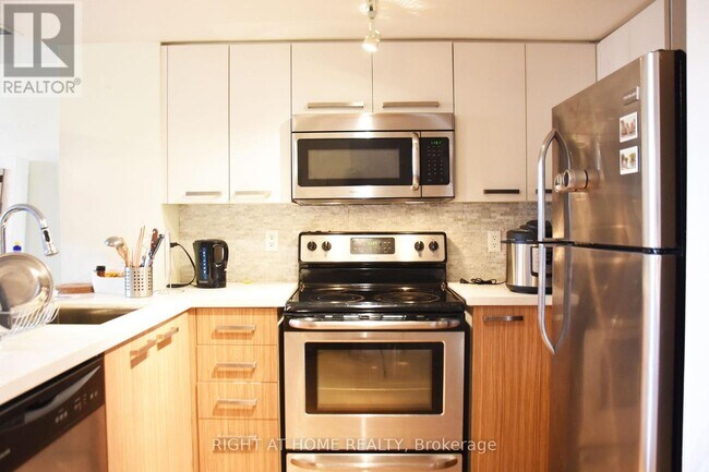 Photo - 11 St Joseph St Unit 514
