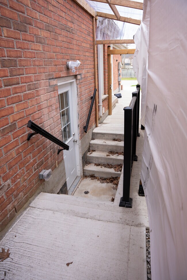 Photo - 12 New Haven Gate Unit 2 Basement Apartment