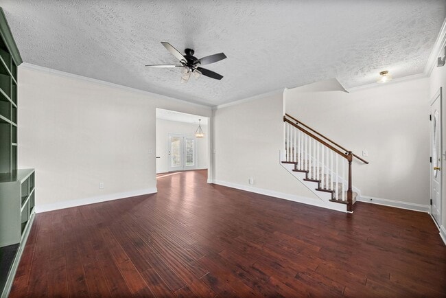 Photo - Pet Friendly Three Bedroom with Bonus!
