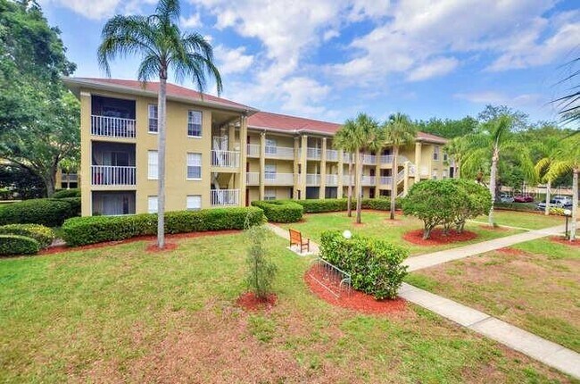 Building Photo - 2690 Coral Landings Blvd Unit 125
