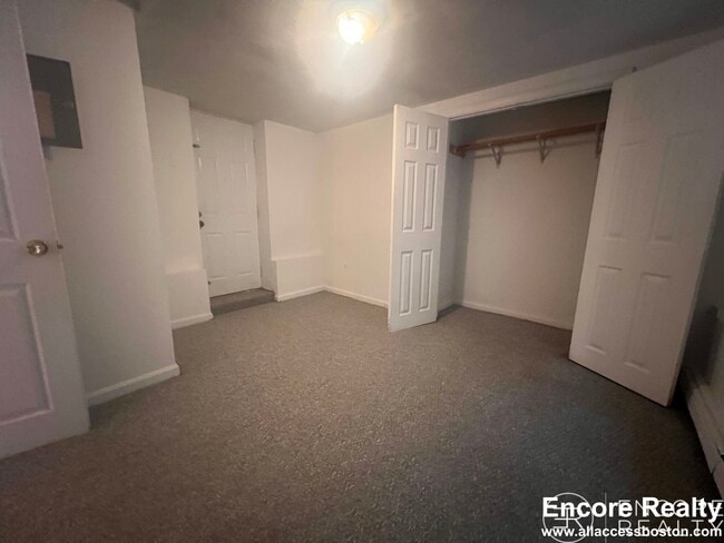 Photo - 24 St Cyprians Pl Unit 1R