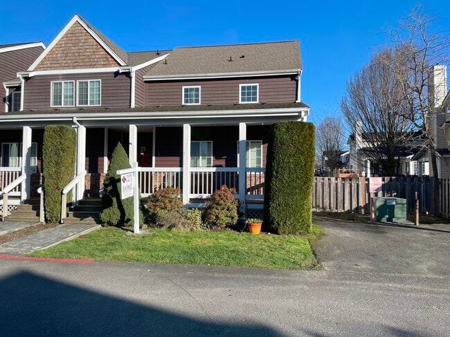 Building Photo - 2750 Diamond Loop Unit E Rental