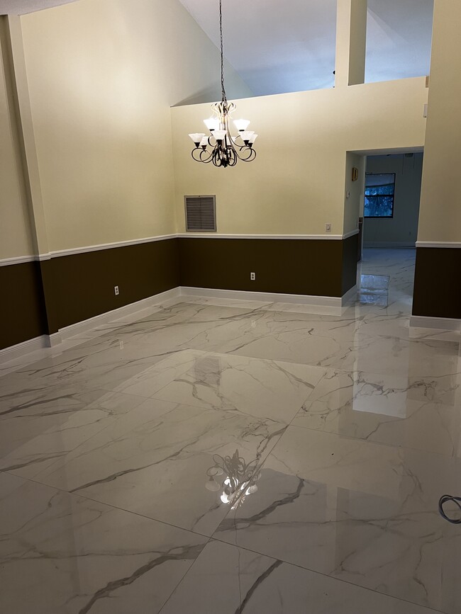 Photo - 12449 Guilford Way