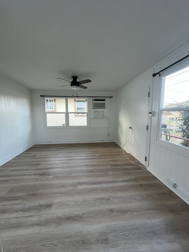 Photo - 371 Kalua Rd