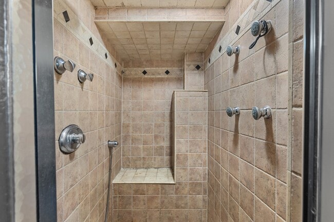 Photo - 855 Teson Rd