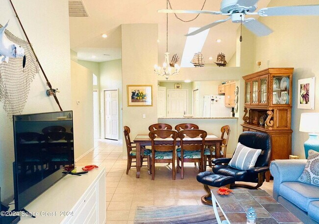 Photo - Available for Rent: Fully Furnished 2 Bed/...