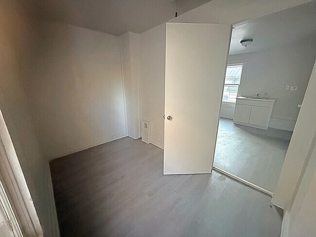 Photo - 638 Carbon St Unidad #2