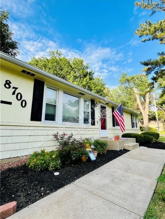 Photo - Charming 3 Bed 2 Bath Home-Coming SOON!