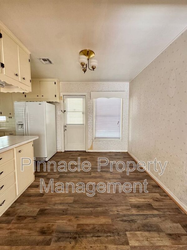 Photo - 2528 W Avenue N Unidad Apt A