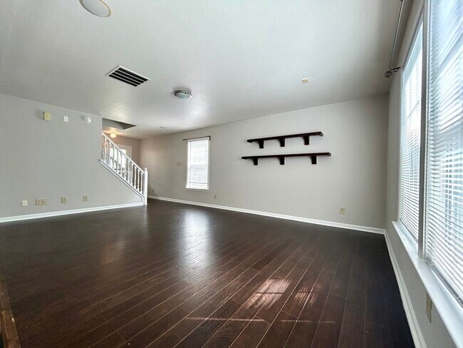 Photo - 6536 Matlea Ct