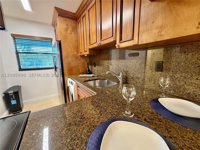 Photo - 4600 SW 67th Ave Unit 227