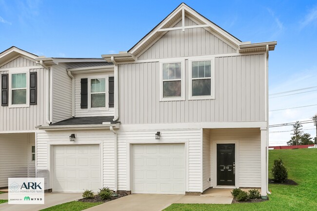 Building Photo - 220 Telford Dr