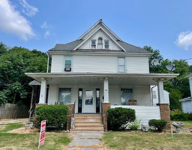 Building Photo - rh420 Unit 422